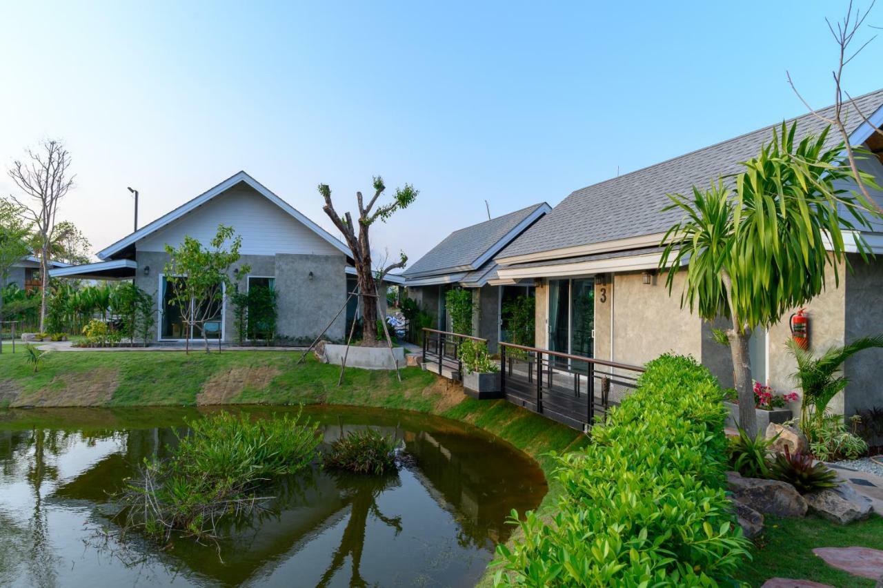 Loftpical Resort Phuket Exterior photo