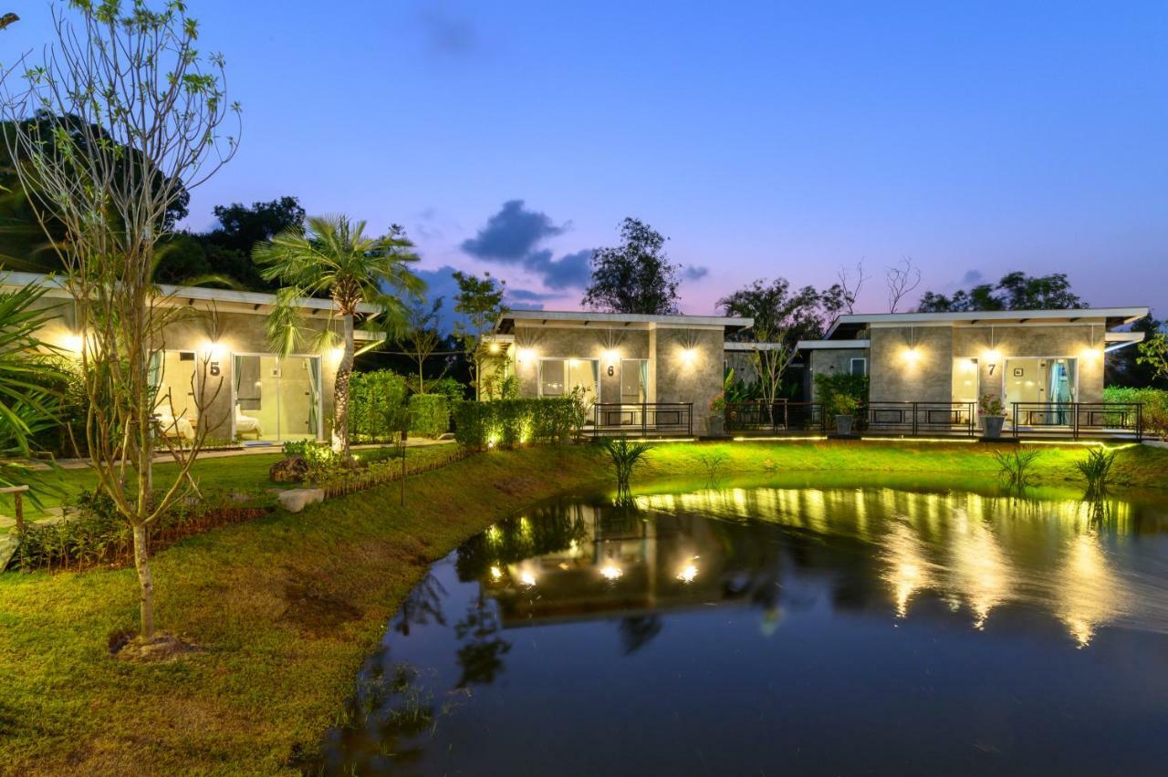 Loftpical Resort Phuket Exterior photo